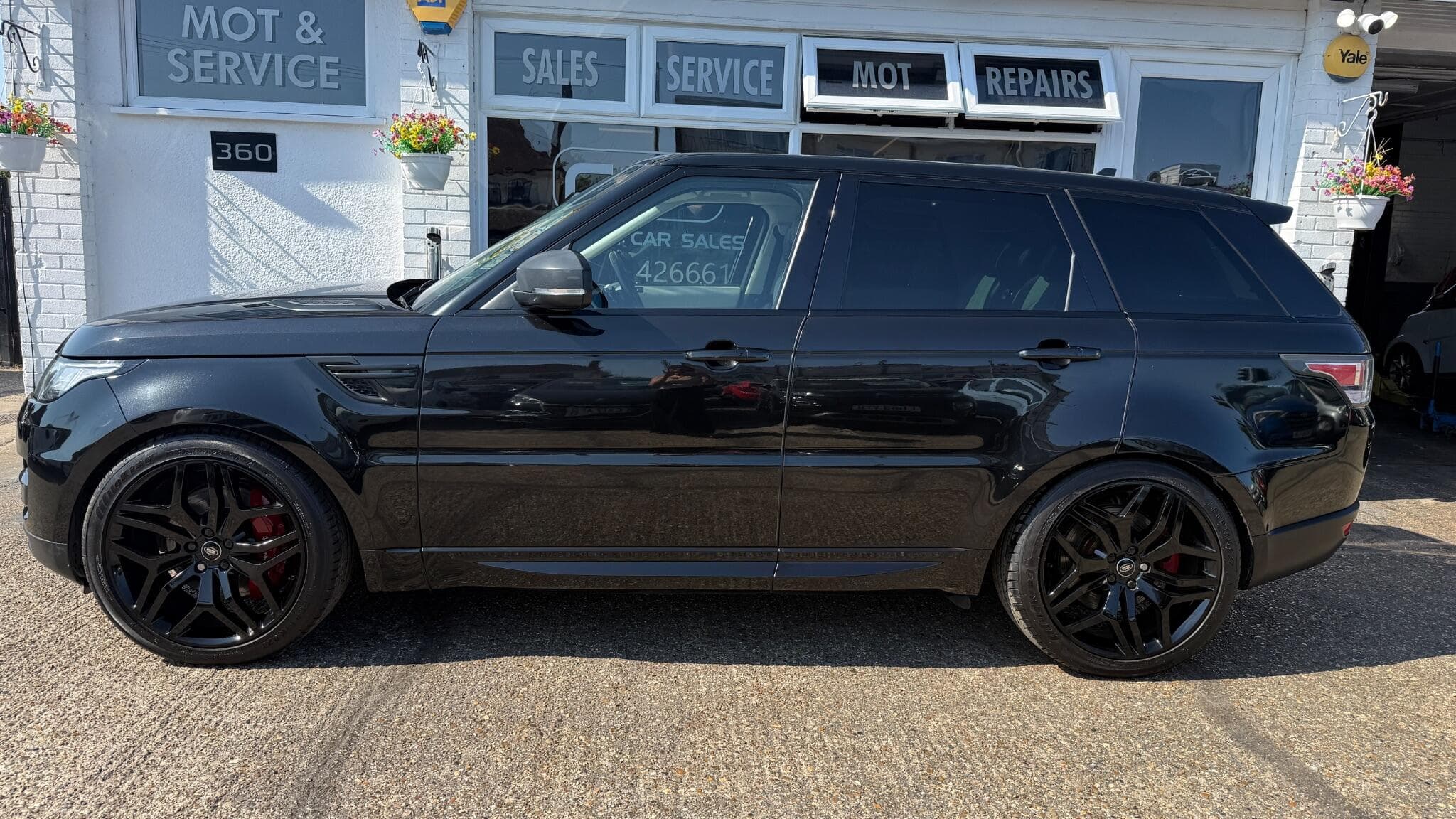 2015 Land Rover Range Rover Sport - Image 4