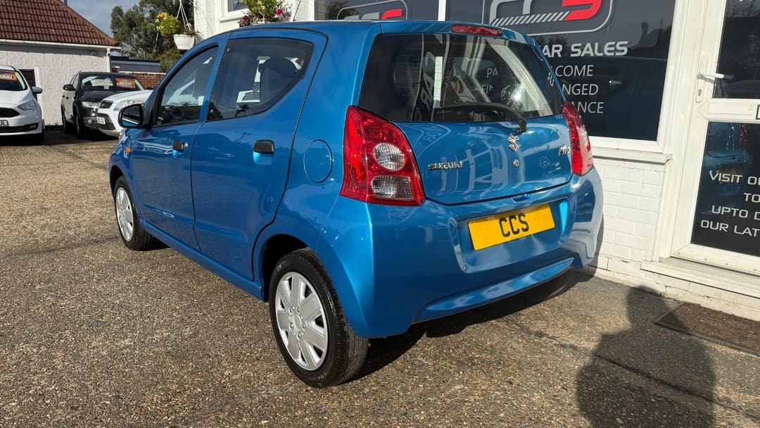 Car Image 5