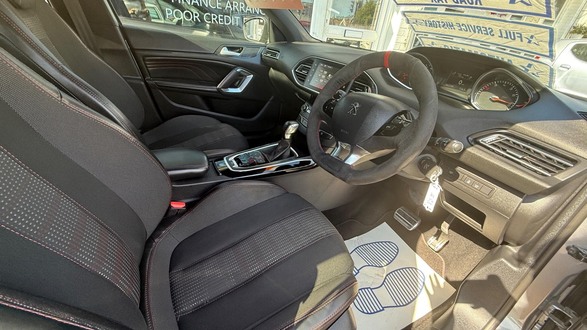 2015 Peugeot 308 - Image 9