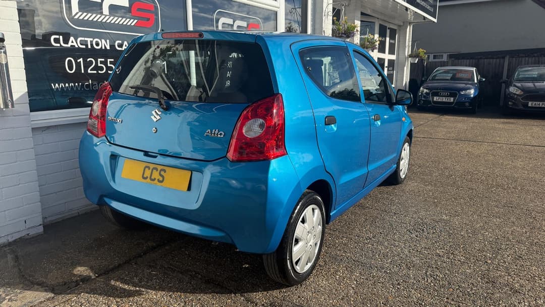 Car Image 7