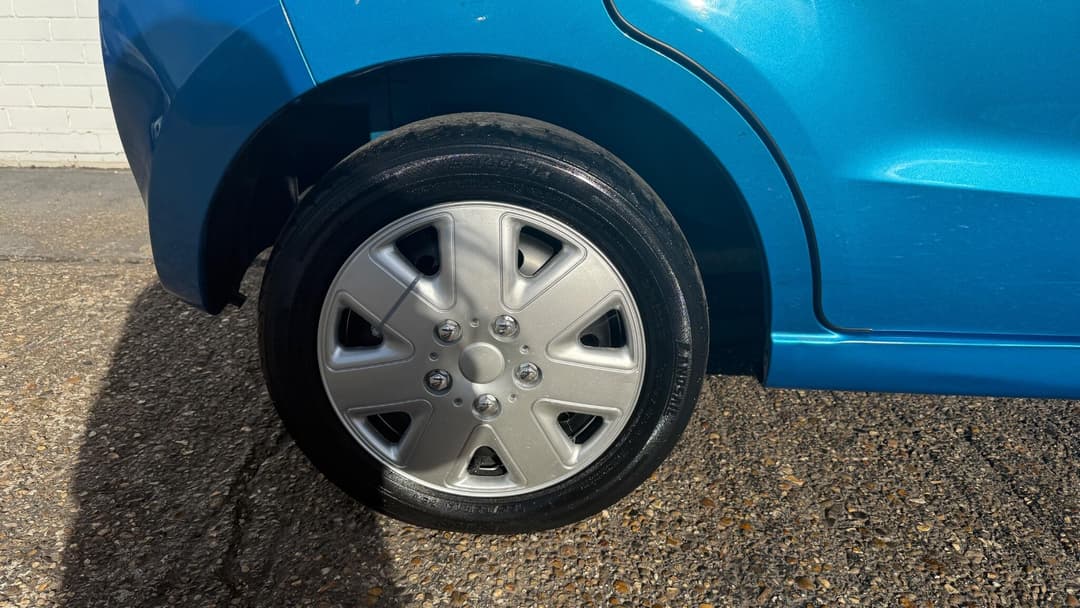 Car Image 21