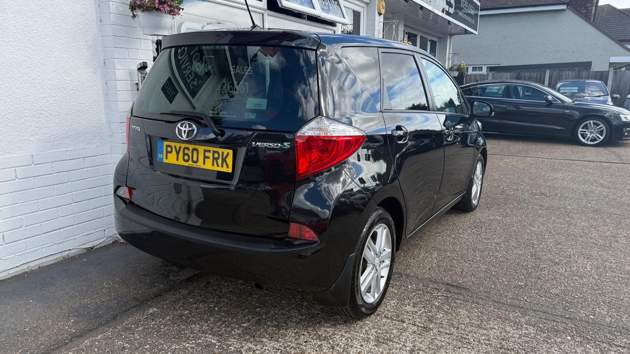 2011 Toyota Verso S - Image 5