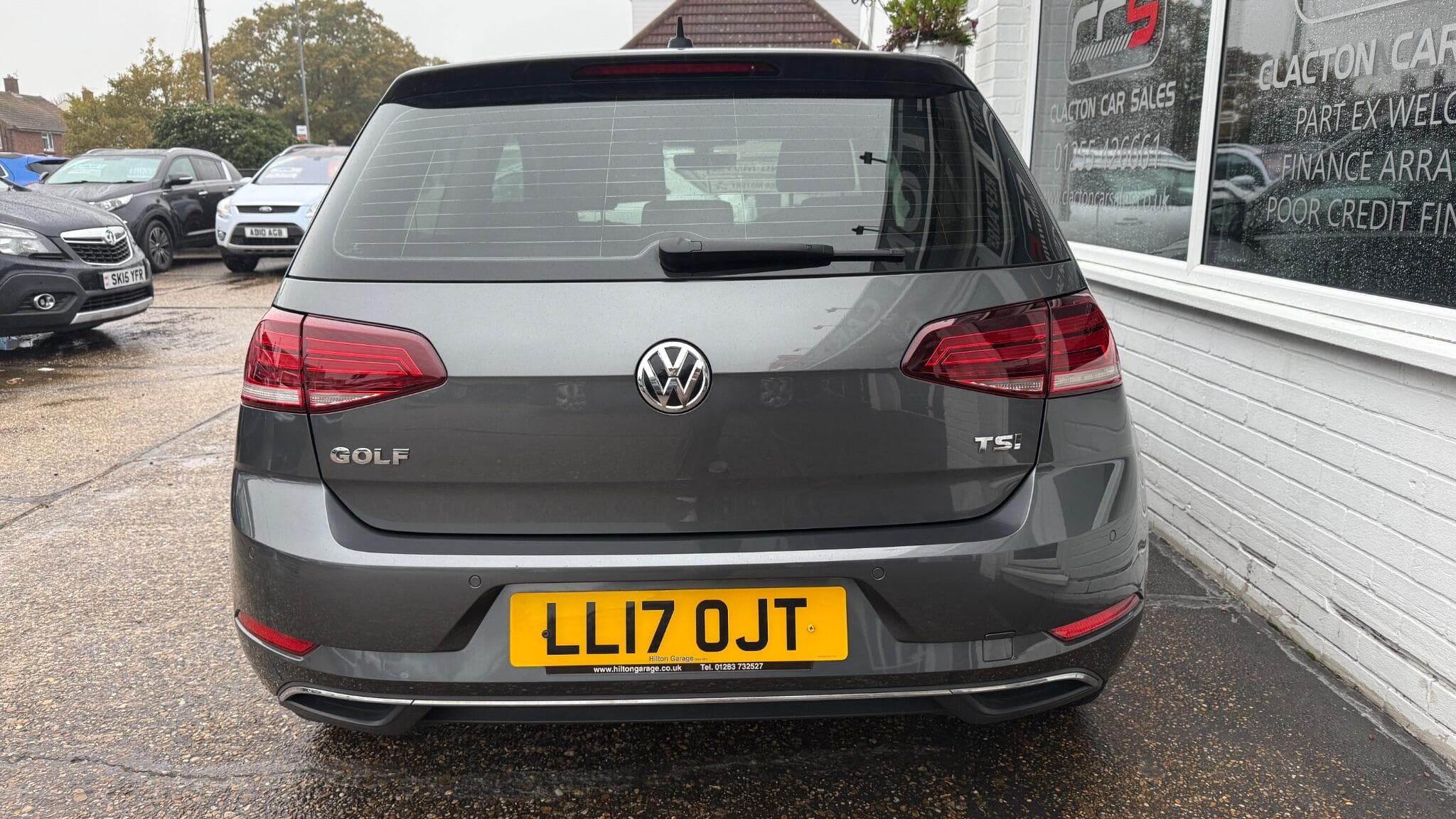 2017 Volkswagen Golf - Image 6