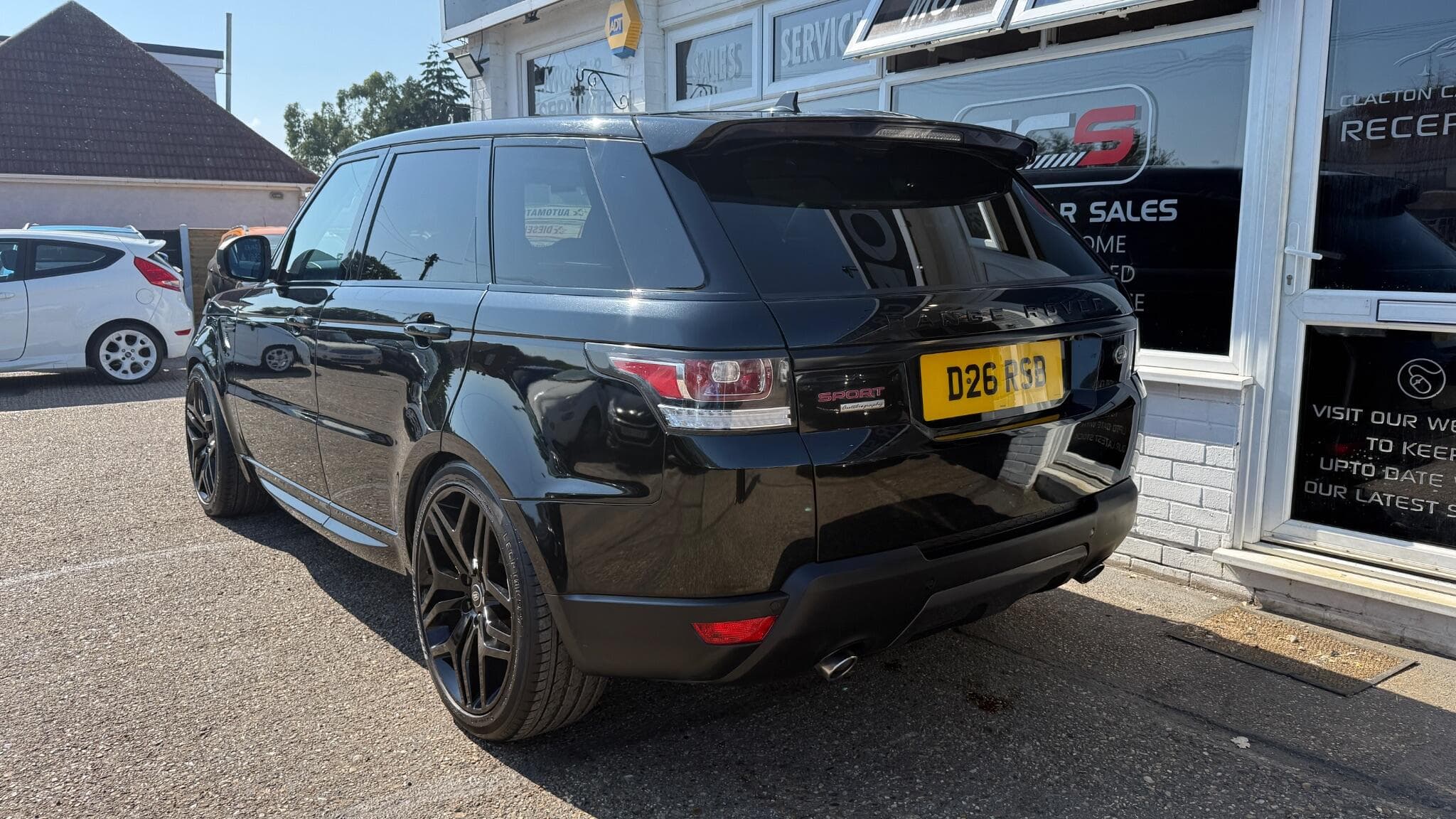 2015 Land Rover Range Rover Sport - Image 5