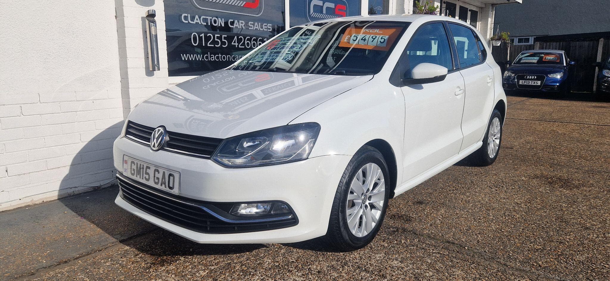 2015 Volkswagen Polo - Image 3