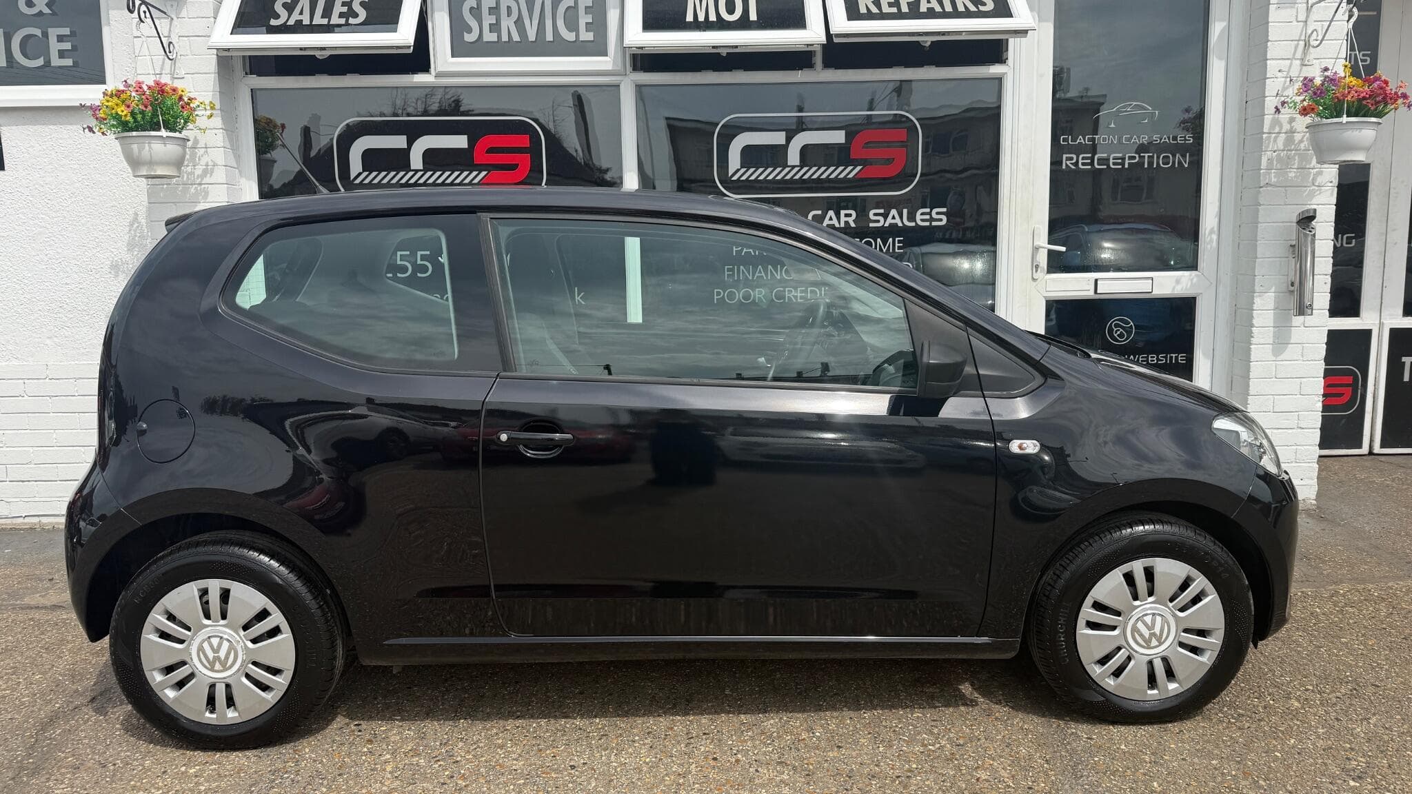 2014 Volkswagen up! - Image 8
